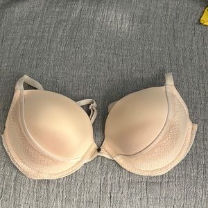 Victoria’s Secret 34D plunge bra.